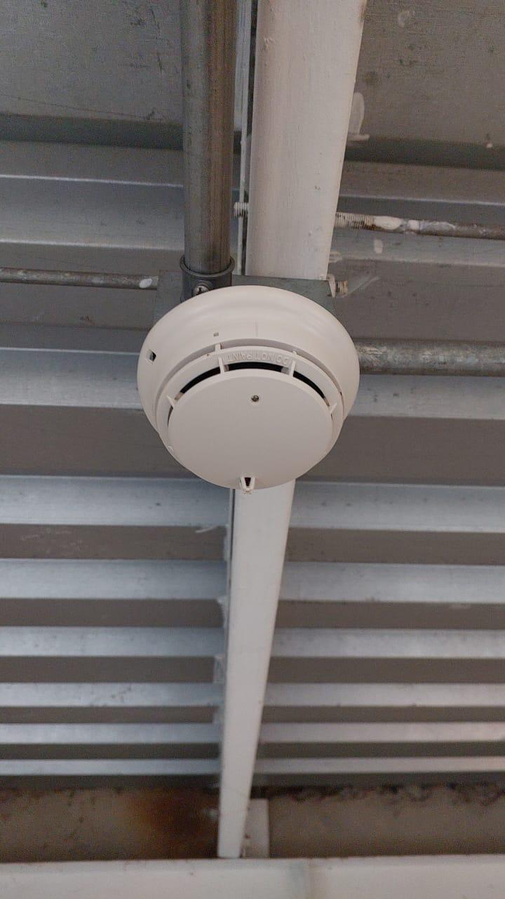 Sistema de detección en instalación industrial